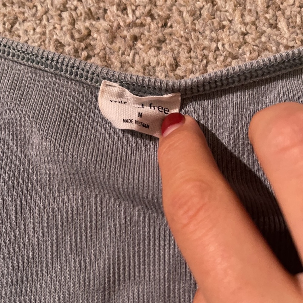 Aritzia Wilfred Free Tie Front Crop Top - Picture 3 of 3